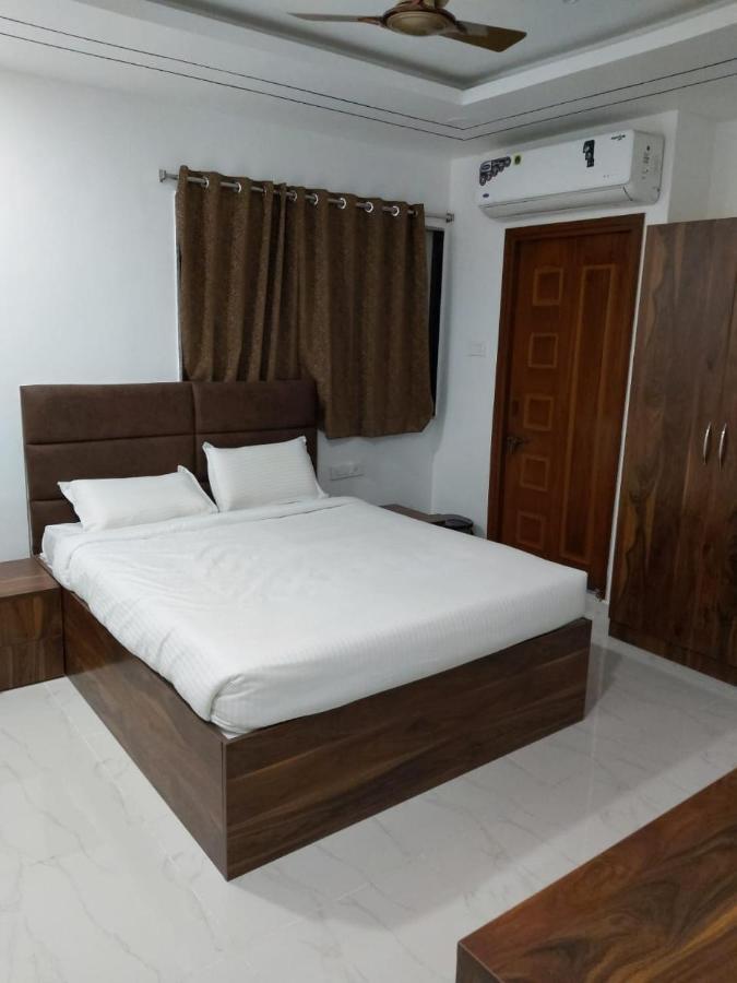 Hotel Sahasra Dla Варангал Экстерьер фото