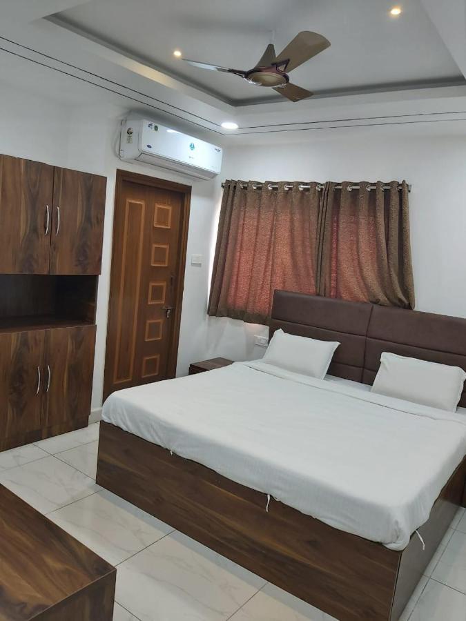 Hotel Sahasra Dla Варангал Экстерьер фото