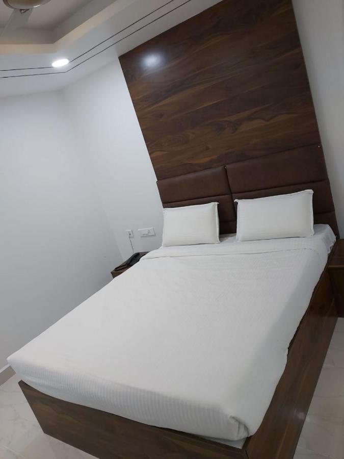 Hotel Sahasra Dla Варангал Экстерьер фото