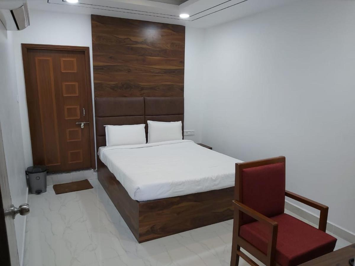 Hotel Sahasra Dla Варангал Экстерьер фото